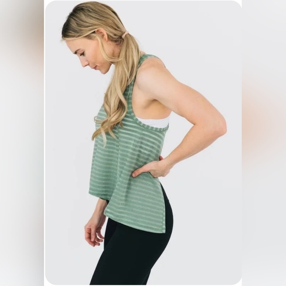 Brand new Zyia Forest Nimbus Split Back Tank - Picture 3 of 7